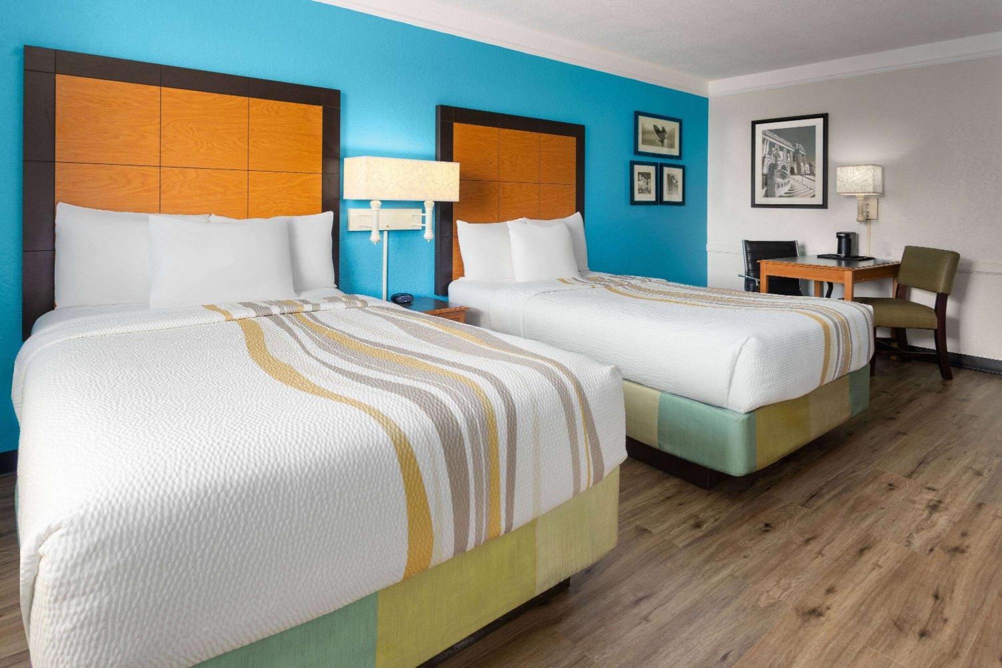 La Quinta Inn By Wyndham Pittsburgh Airport Moon Township Kültér fotó